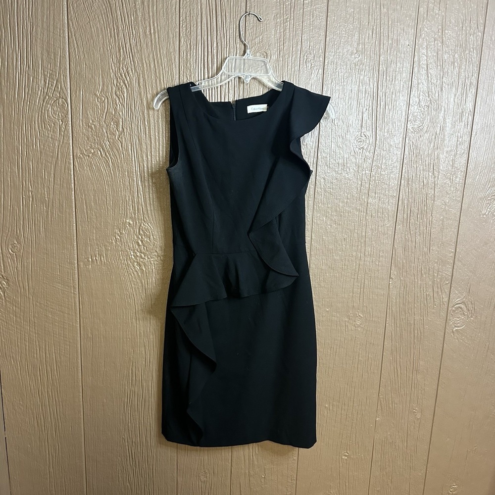 Calvin Klein Cocktail Sheath Dress w/ Ruffle Accent Size 4 Career Wear Formal